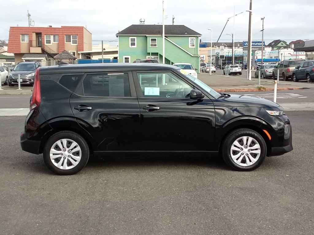 2022 Kia Soul LX IVT