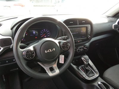 2022 Kia Soul LX IVT