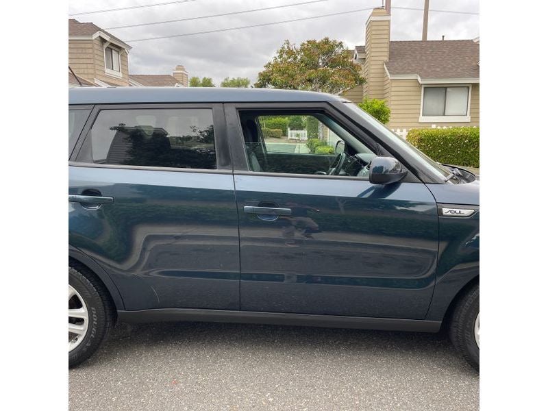 2017 Kia Soul + (Plus)