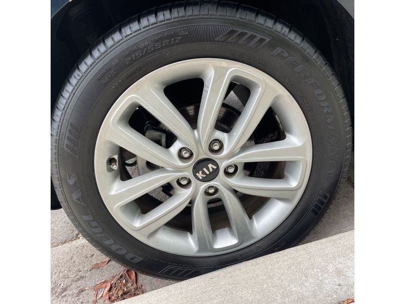 2017 Kia Soul + (Plus)