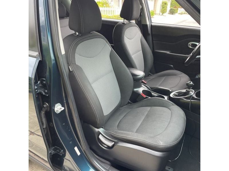 2017 Kia Soul + (Plus)