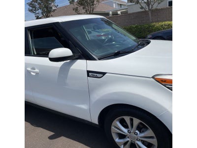 2015 Kia Soul + (Plus)