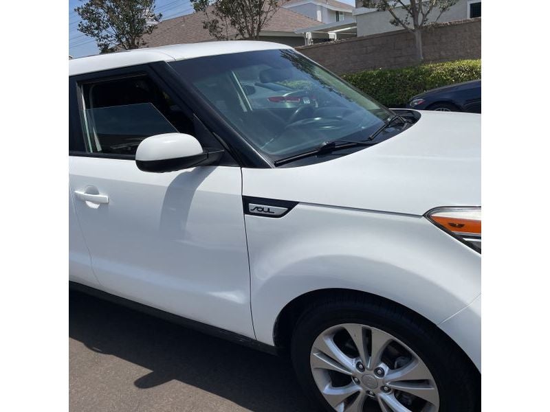 2015 Kia Soul + (Plus)