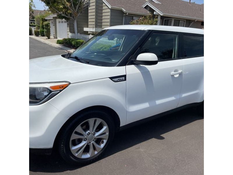 2015 Kia Soul + (Plus)