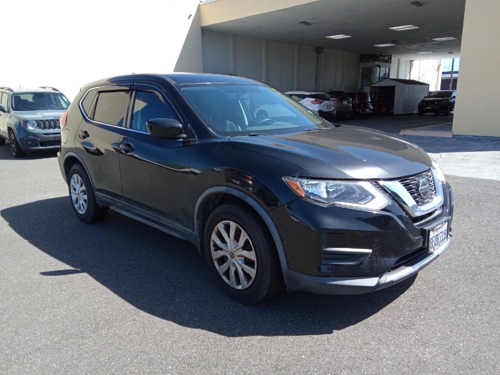 2018 Nissan Rogue FWD S